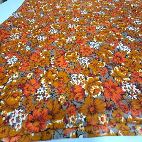 Crimson Red and Brown Flowers Saree - Unstitched- NEW ! - Picture 3 of 6